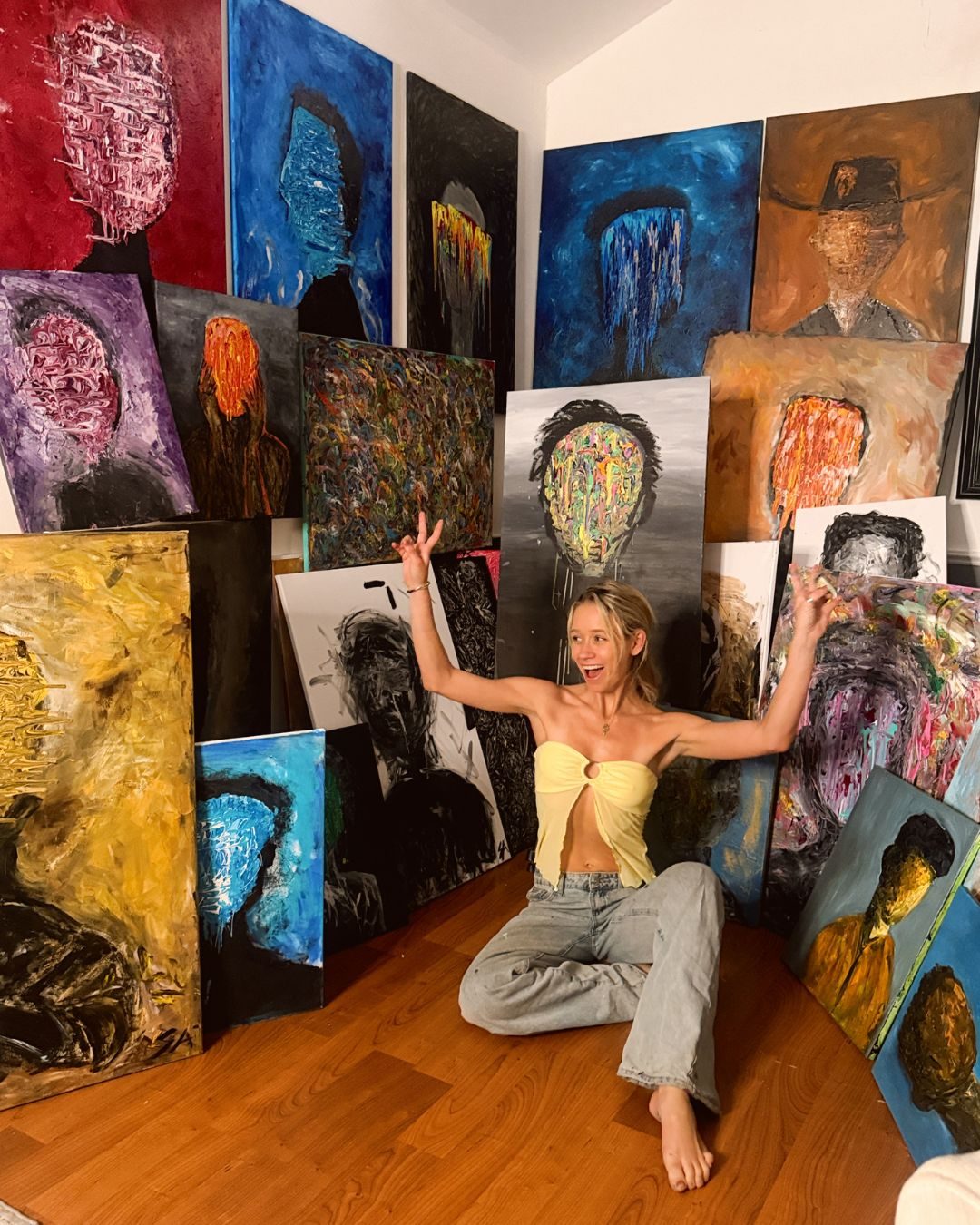 Behind the work 4