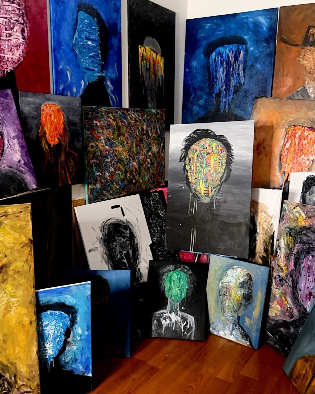 Behind the work 6